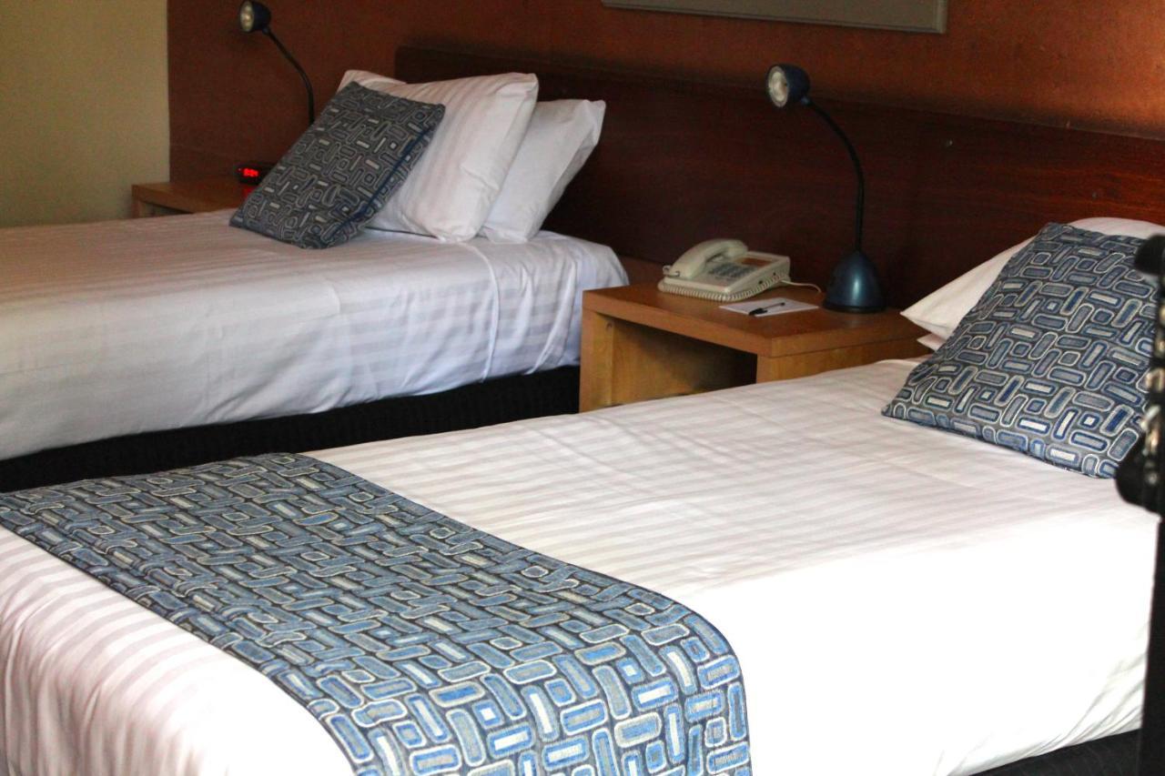 The Pemberton Hotel Екстер'єр фото